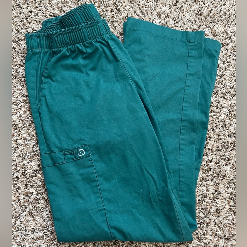WonderWink Cargo Scrub Pant - Picture 2 of 2